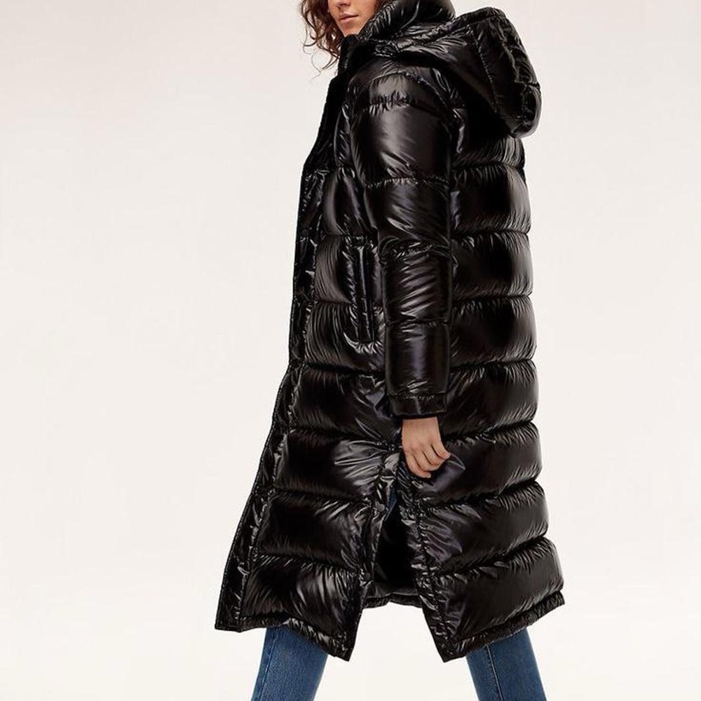Aritzia TNA Super Puff Long